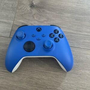 XBOX controller almost brand new